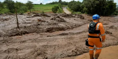 Governo abre processo para investigar rompimento da barragem da Vale