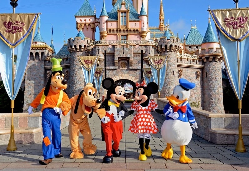 Disney poderia construir parque de diversões no DF