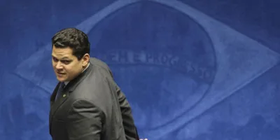 Alcolumbre quer acompanhar reforma da Previdência com subcomissão