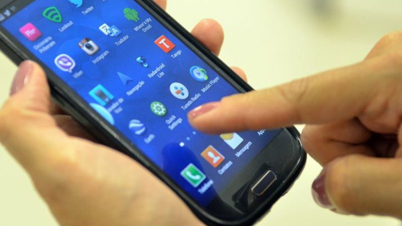 Brasil lidera uso de smartphones entre os emergentes, diz pesquisa