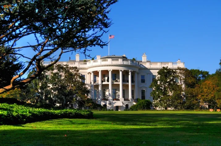 Trump e Liu He se reúnem para negociar o acordo comercial nesta sexta