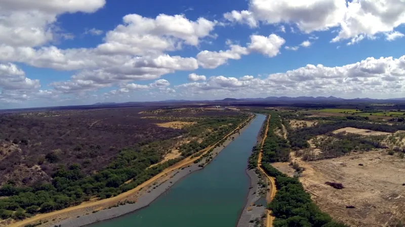 Governo planeja instalar placas solares nos canais do Rio São Francisco