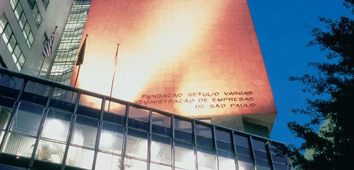 FGV: confiança do consumidor recua em fevereiro