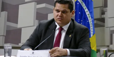 Alcolumbre projeta que Previdência seja votada em três meses no Senado