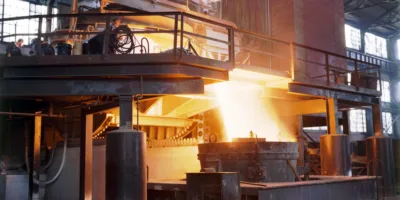 Ibovespa abre caindo com minério de ferro e PIB; Vale (VALE3) cai 3%