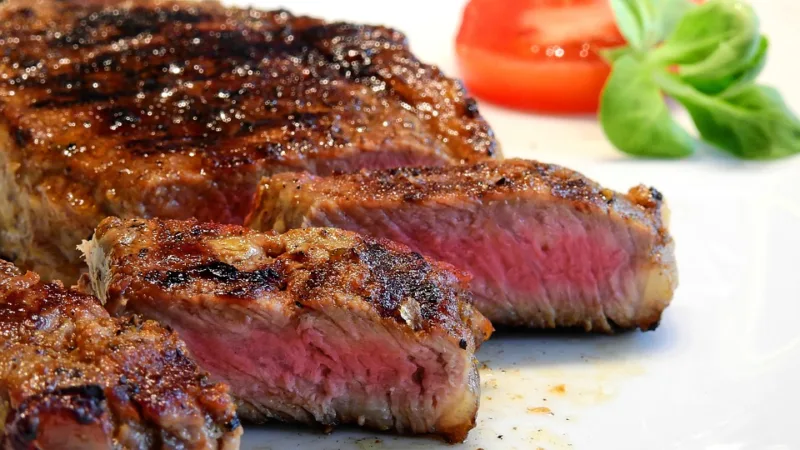 Marfrig (MRFG3) lança hambúrgueres da marca premium Bassi