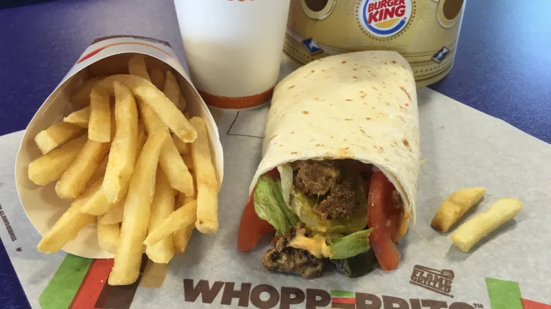 Burger King registra lucro 283% maior no 4º trimestre