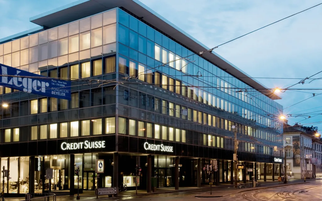 CEO do Credit Suisse renuncia após caso de espionagem