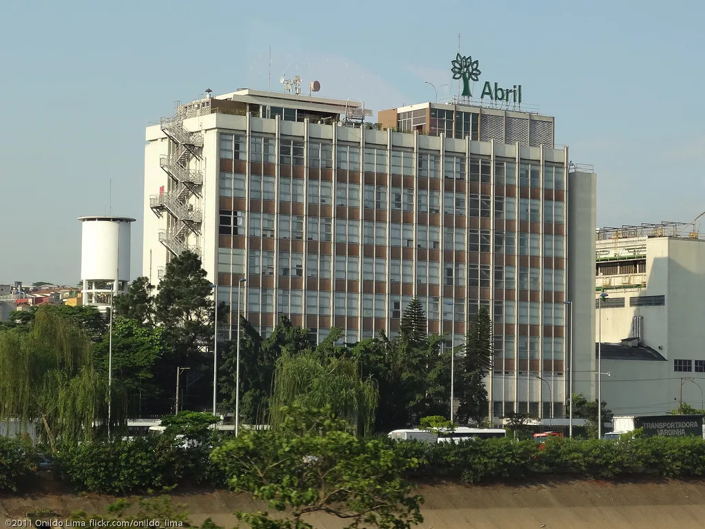 Grupo Abril vende Exame por R$ 72 milhões ao BTG Pactual