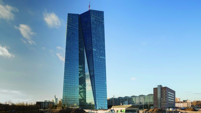BCE mantém juros a 0% e anuncia estímulos aos bancos