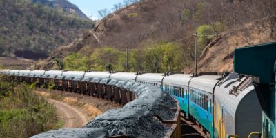 Minério de ferro cai 6% na China após Justiça autorizar Vale a retomar mina