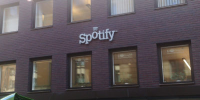 Spotify compra 3ª empresa de podcasts em dois meses