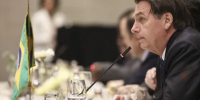 Bolsonaro atribui falhas na articulação política ao seu estado de saúde