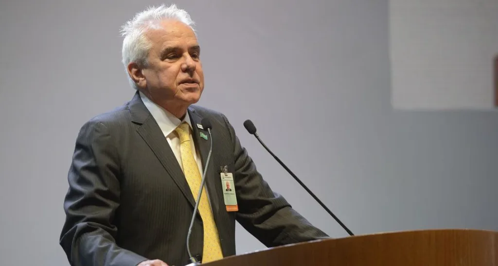 Petrobras direciona investimentos em fontes renováveis à área de pesquisa