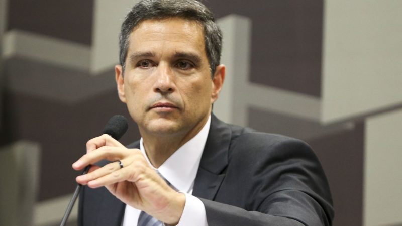 Banco Central poderia cortar mais uma vez a Selic, sinaliza Campos Neto