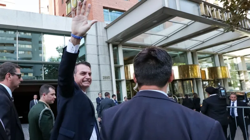 Previdência: Bolsonaro e líder de governo na Câmara se reúnem