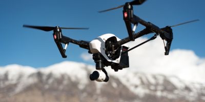 iFood inicia testes de entrega por meio de drones e patinetes elétricos