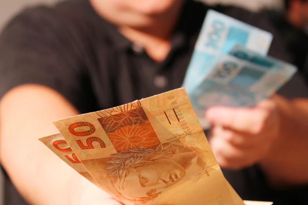 60% das PMEs que tentaram obter o empréstimo anunciado pelo governo tiveram o pedido negado. Clique aqui para saber mais.