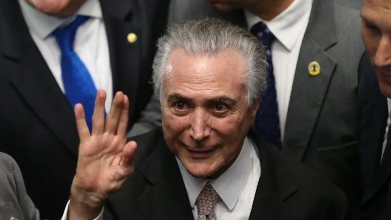 Ibovespa despenca após prisão do ex-presidente Michel Temer