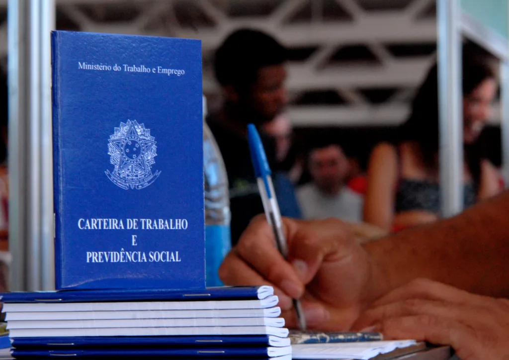 No acumulado do ano até julho, os pedidos de seguro-desemprego cresceram 11,1% na comparação anual.