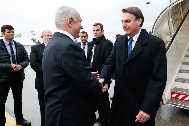 Bolsonaro anuncia criação de escritório comercial em Jerusalém
