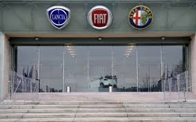 O grupo Fiat Chrysler (FCA) informou nesta quarta-feira (5) que retirou sua oferta de fusão com a montadora francês Renault.