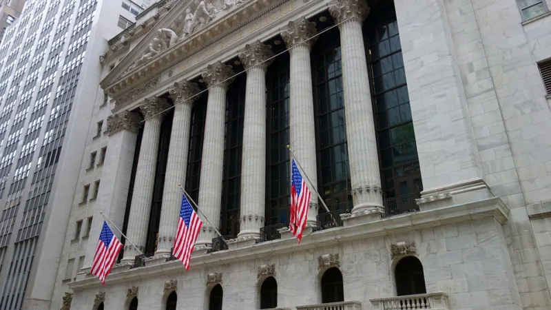 Bolsa de NY: ETF recebe mais investimentos com cena política do Brasil