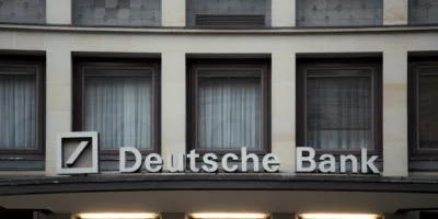 Deutsche Bank: lucro sobe 67%, mas receita cai com desistência de fusão