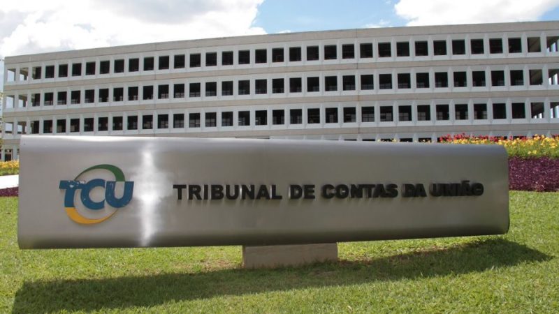 TCU suspende decisão do Congresso de ampliar BPC