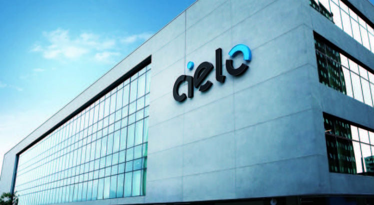 Cielo (CIEL3) dispara 34% após anúncio de parceria com WhatsApp