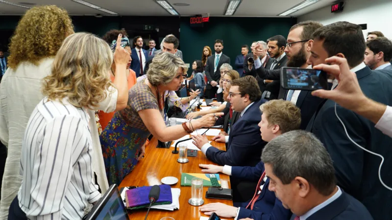 Votação da reforma da Previdência na CCJ fica para próxima terça
