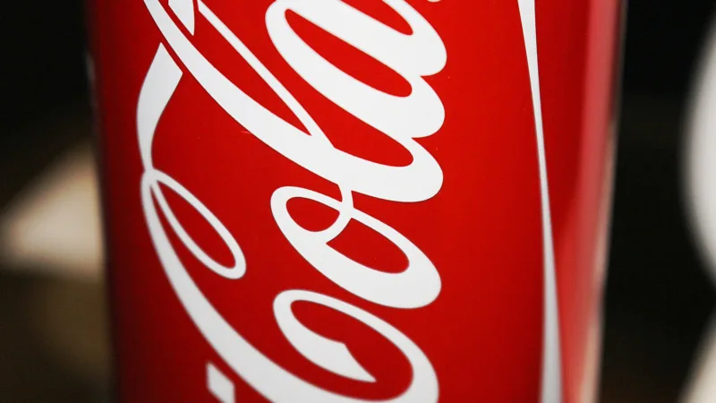 Coca-cola acusa Heineken na Justiça e solicita indenização