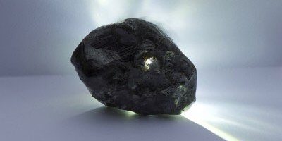Mineradora encontra segundo maior diamante do mundo em Botsuana