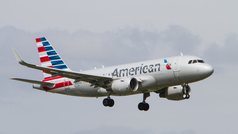 American Airlines está enviando 25 mil avisos de interrupção de contratos