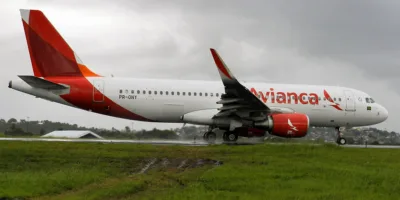 Azul volta atrás e poderá participar do leilão dos ativos da Avianca