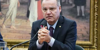 Centrão não aprova escolha para relator da reforma da Previdência