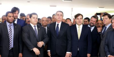 Ibovespa sobe com mercado otimista após encontro de Bolsonaro e Maia