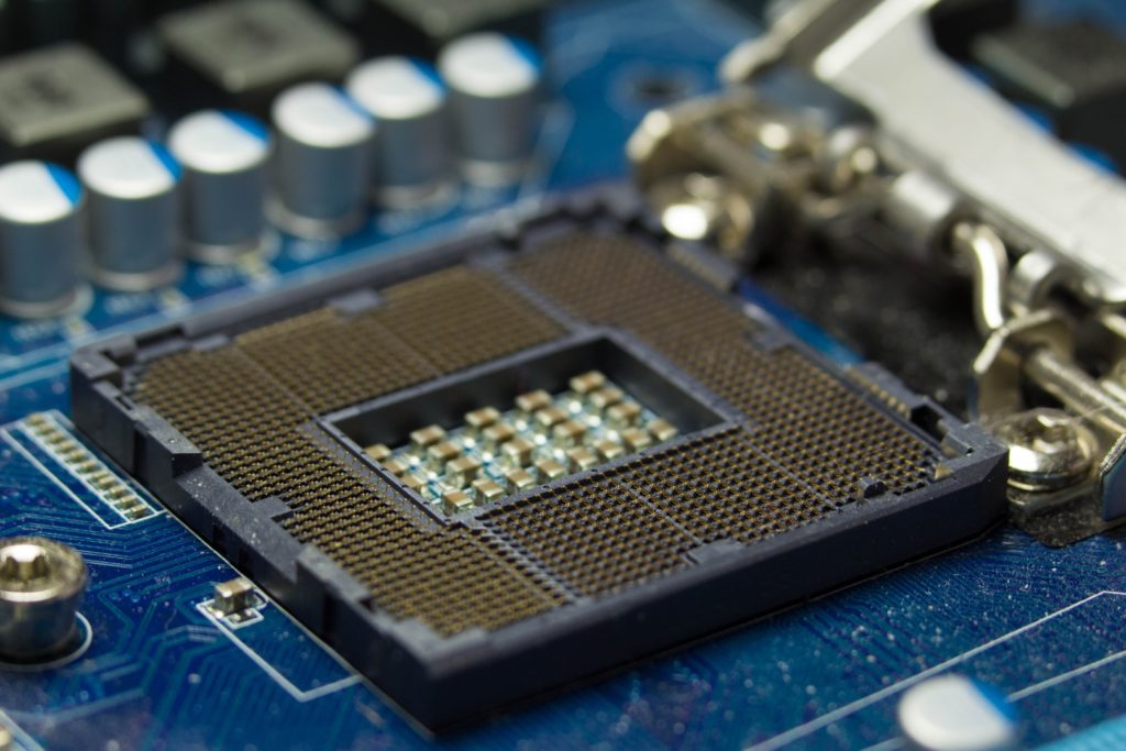 Intel & Brookfield: Parceria de US$ 30 bi para expandir fábricas de chips