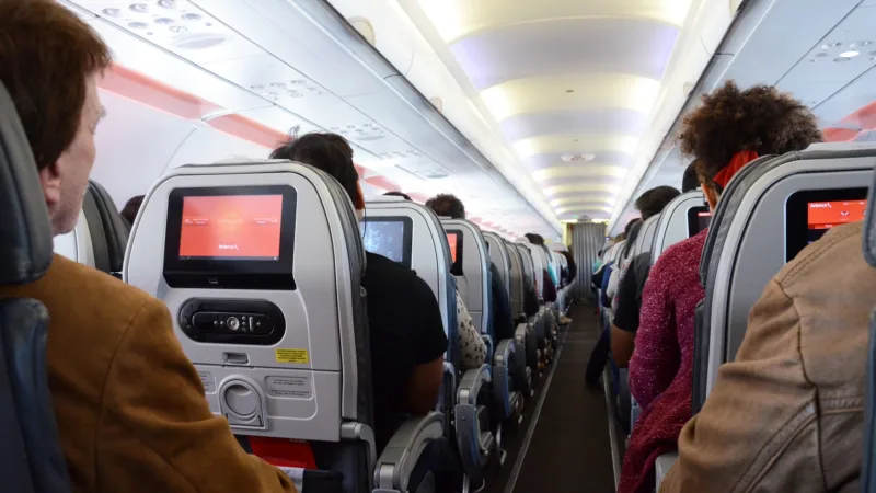 Governo quer reduzir custo de combustível para diminuir preço de passagens aéreas
