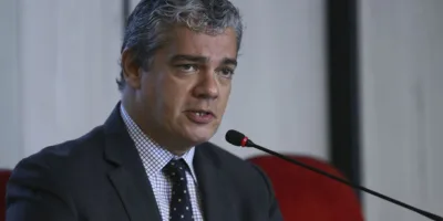 Guerra comercial entre China e EUA trará oportunidades ao Brasil, diz secretário