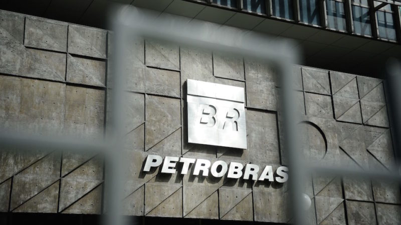 Petrobras pretende distribuir US$ 34 bilhões em dividendos