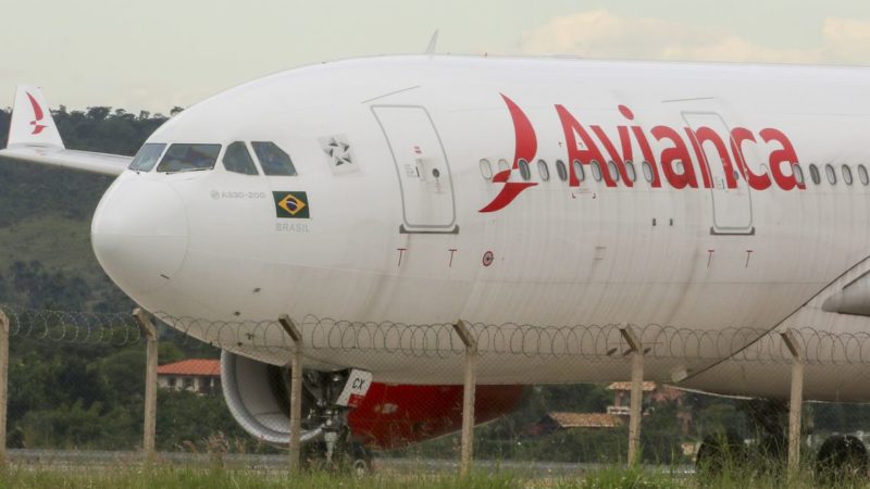 Avianca Brasil demite cerca de 200 tripulantes, diz SNA