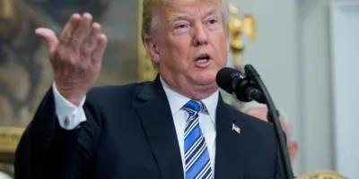 Trump anuncia possível corte no imposto sobre folha de pagamentos contra coronavírus