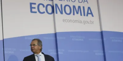 Guedes diz que projeto da regra de ouro “embananou de novo”