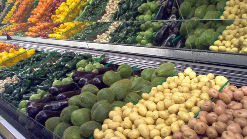 IPC-S é influenciado pelo grupo de Alimentação e desacelera em maio