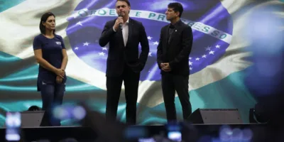 Bolsonaro: manifestação é recado àqueles que teimam com velhas práticas