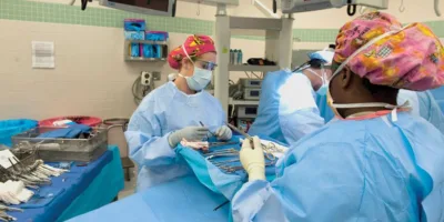 Ações da Hapvida sobem 7% após aquisição do Grupo São Francisco