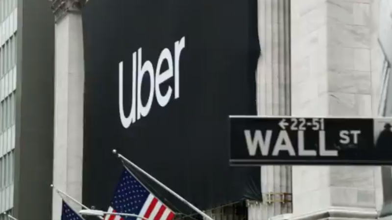 Uber não tem vínculo empregatício com motorista, decide TST