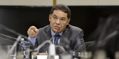 PIB poderá cair mais de 5% neste ano, diz Mansueto