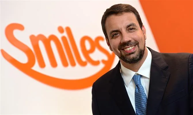 CEO da Smiles antecipa saída do cargo e ações caem mais de 5%